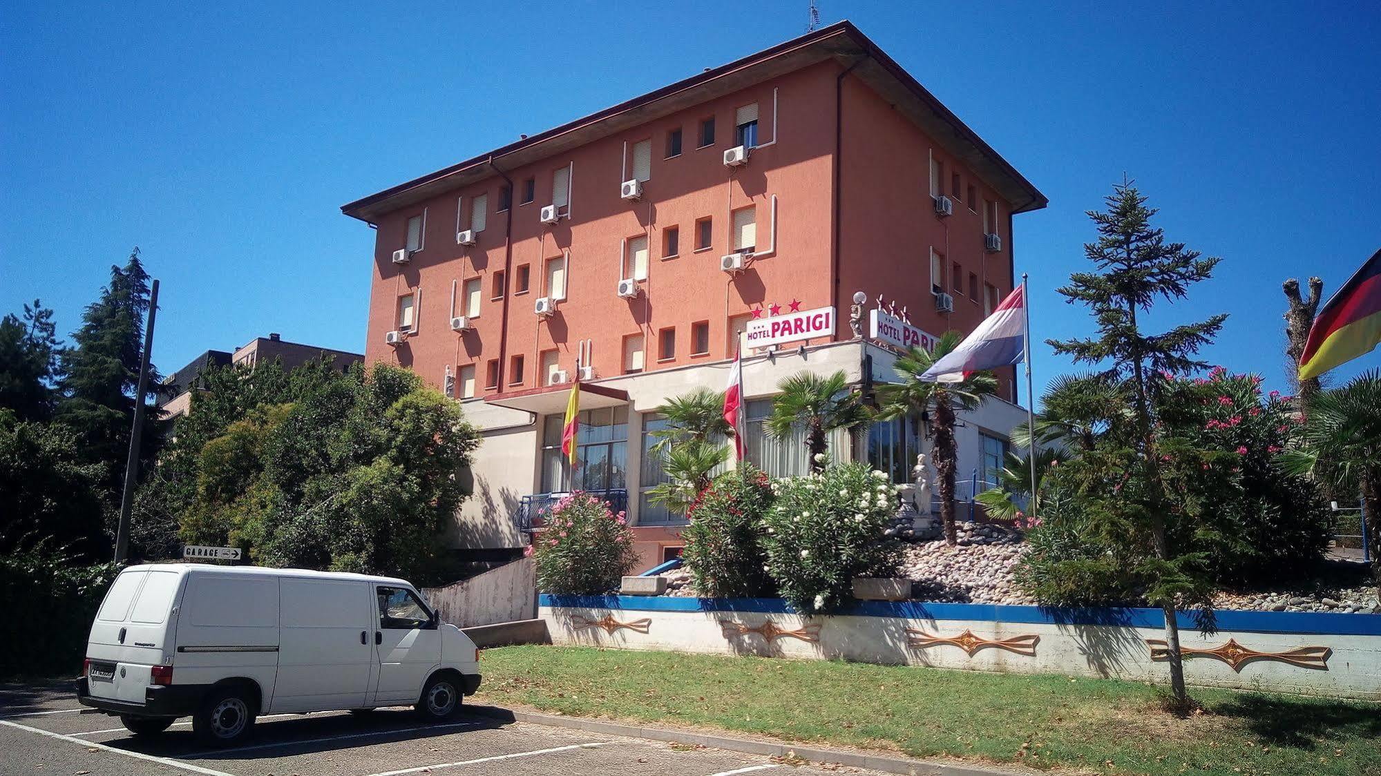 Hotel Parigi Castel San Pietro Terme Exterior foto